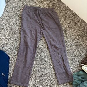 North river outfitters Women's Taupe Cropped Straight-Leg Pants